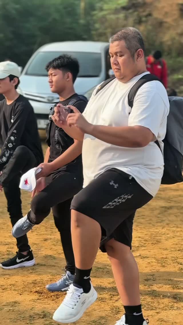 Terima kasih banyak IBH. Nurul dan sahabat lainnya yang selalu menggunakan jasa kami untuk kegiatan trekkingnya🙏

Makiin bagus sawahnya😍😍

Yuk buat sahabat yang masih bingung mau liburan kemana dan bosen liburan itu-itu aja🥳🥳
Mimin kasih yang terbaik🤠

Tunggu apalagi segera hubungin Mimin⤵️
082111015600
www.trekkingsentulcsa.com

#csatrekkingsentul #sentulviral #sentulselatan #sentulbogor #curugsentul